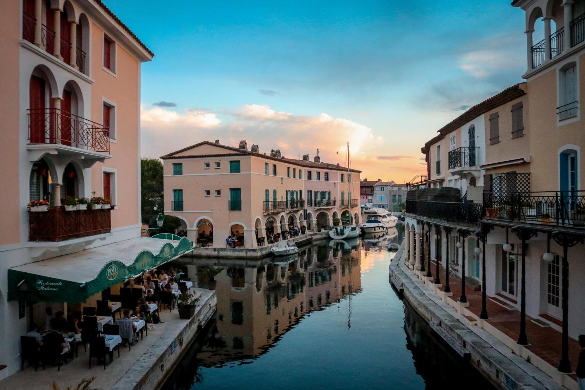 Appartement Amour Terrasse Sur L'Eau Grimaud Exterior foto
